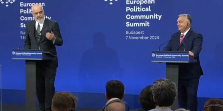 Rama batuta për hungarishten: Gjuha e parajsës, por edhe purgator