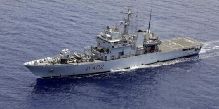 Tetë emigrantë, vjen anija e dytë nga Italia në Shëngjin