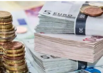 Çfarë po ndodh sot? Ja me sa po blihen dhe shiten dollari dhe euro