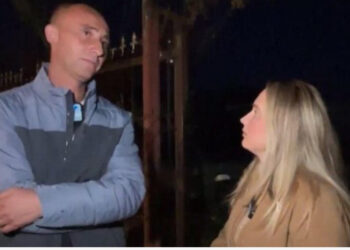 “Më ra të fikët, nuk kishte kokë fare”/ Babai i 8-vjeçarit në Pajovë: Ma vranë djalin në derë të shtëpisë