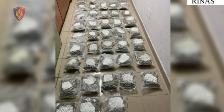 Trafikoi 26.7 kg kanabis nga Dubai në Tiranë, arrestohet 21-vjeçari në Rinas, lënda narkotike ishte fshehur në bagazhet e tij