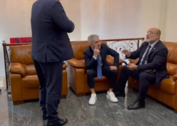 Deputeti biznesmen i PS që financon partinë e Alibeajt 30 min këmbëkryq me të arrestuarin nga SPAK