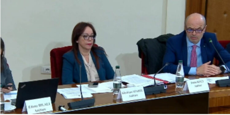 “Jemi tallur me dëshmitaret duke lënë me orë pas dere”/ Deputeti i PS: Ish-ministri Beqaj, strumbullari i të gjithë…