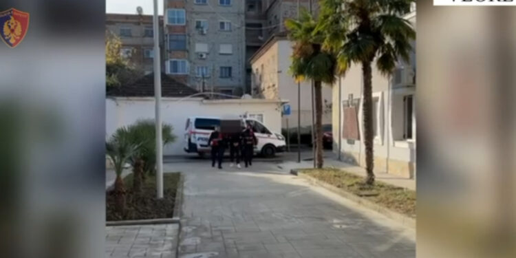 Emrat/ Ja kush janë 11 të arrestuarit për trafik droge në Vlorë