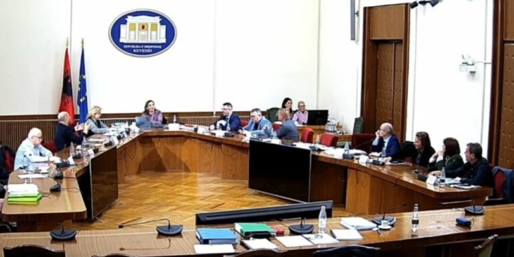“Sterilizimi”/ 9.5 orë debate dje, Beqaj përsëri në Komisionin Hetimor sot