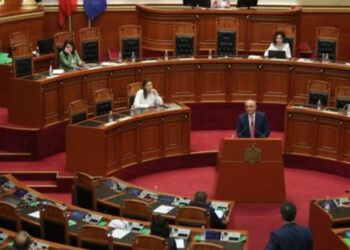 Mblidhet Kuvendi në seancë plenare, interpelancë me ministren e Shëndetësisë