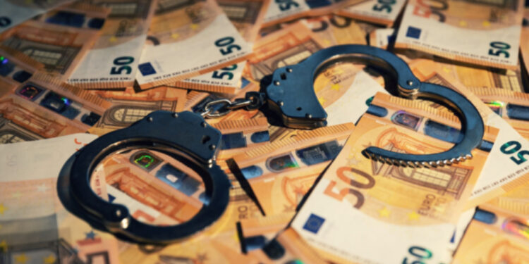 Arrestohen 43 persona për pastrim parash në Evropë, sekuestron mbi 500 mln euro