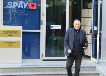 Deputeti i PD-së paraqitet në Prokurorinë e Posaçme