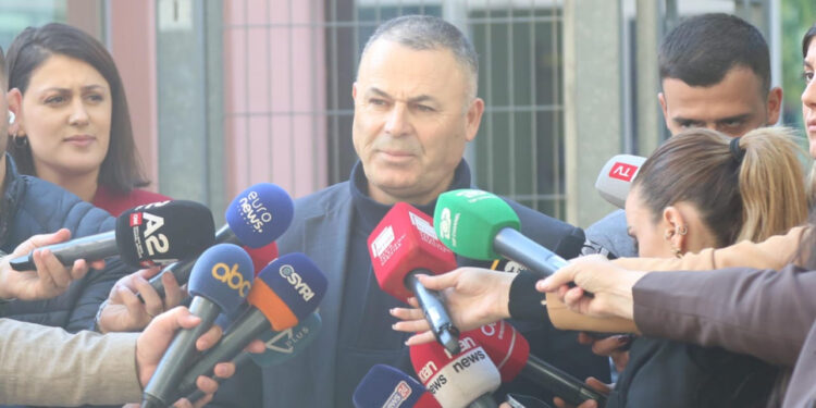 U paraqit në SPAK, flet deputeti i PD: Grabitje me pronën publike në mes të Tiranës, dosjen ia kam çuar ambasadorëve….