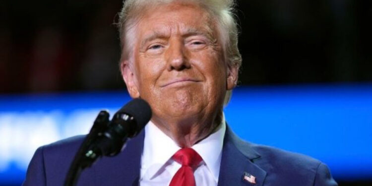 Trump padit mediat amerikane, kërkon 10 miliardë dollarë dëmshpërblim