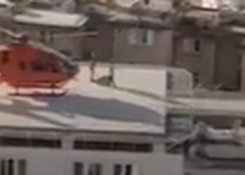 57-vjeçari bie nga lartësia teksa po punonte në Sarandë, transportohet me helikopter drejt Traumës