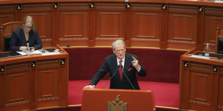 Berisha socialistëve: Tani keni vetëm një shteg, sillni këtu Ramën, ti japim duart kreut të doktrinës së përbindëshit ç’njerëzor Xhorxh Soros në Shqipëri