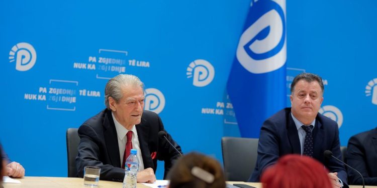 Berisha: Kandidaturat e shumta për primaret janë dëshmi e besimit që kanë shqiptarët te PD