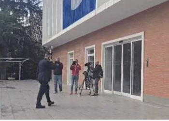 Blushi sërish në selinë e PD, PL kërkon më shumë kandidatë në listat e sigurta