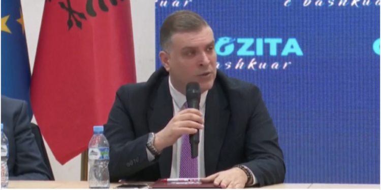 Blushi: Të ngrihemi në protestë për t’i shkurtuar orët Narkoregjimit!