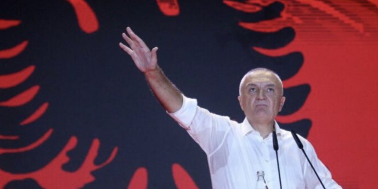 Meta thirrje nga burgu: Sonte dilni në shesh kundër Ramës