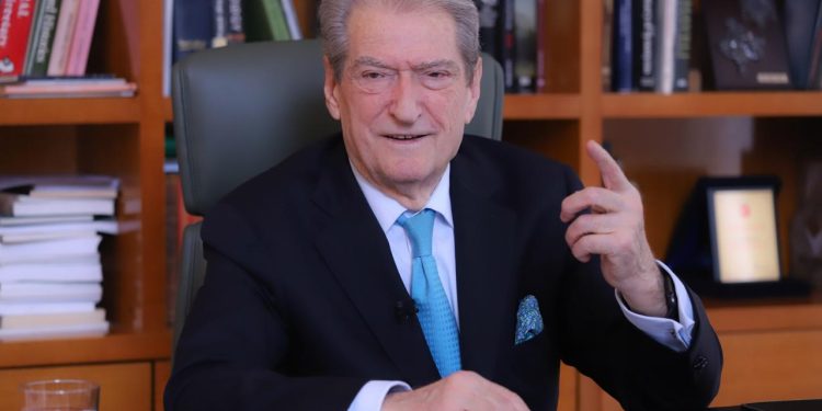 ‘Armiku është brenda jush’/ Berisha: Fjala e zv.Presidentit të SHBA-ve ishte një paralajmërim shumë i fortë