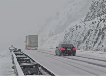 Dëbora zbardh edhe Bulqizën, probleme në rrugën e Arbrit