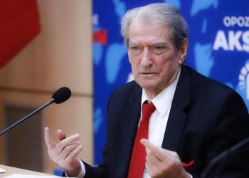 Berisha: Rama po mashtron pensionistët, gropën në fondin e sigurimeve shoqërore e ka krijuar qeveria e tij