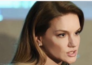 “Isha me leje lindje, firmosa poshtë shtëpisë”/ Mesazhet, Bashkia e Fierit fonde Ajola Xoxës