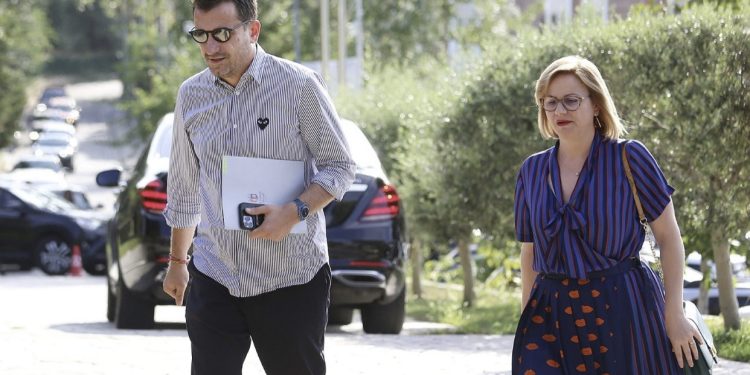 “Adela na ka sjellë shumë pasoja”! Si e fundosi “truri” i financave Ajola Xoxën? Dosja e SPAK-ut