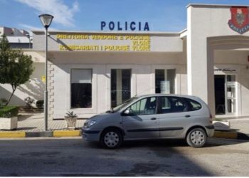 12-vjeçarja bie nga ballkoni i katit të dytë në Vlorë, dërgohet në Spitalin e Traumës