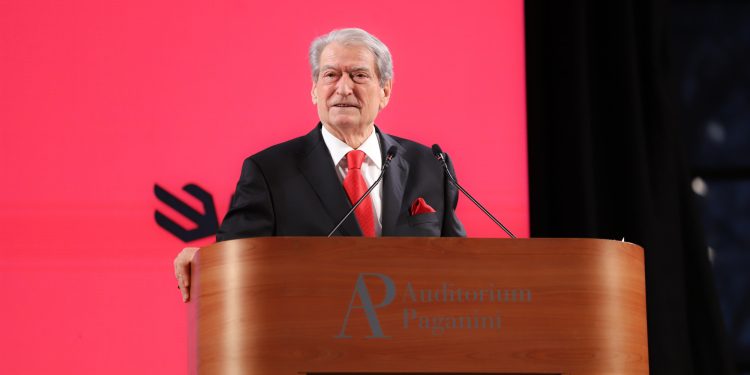 Berisha: Vota juaj nuk është vetëm për shpëtimin e Shqipërisë, por është votë për transformimin e saj