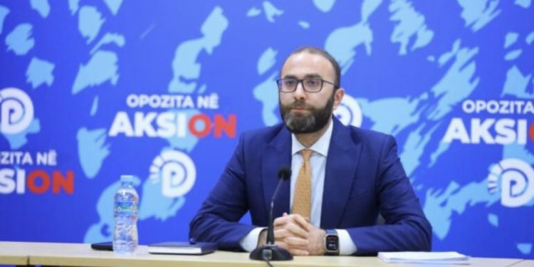 “Lejuan ndërtimin e TEC në shkelje të ligjit”/ Bardhi kallëzon në SPAK Majlinda Bufin dhe Belinda Ballukun