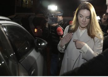 870 milionë Lekë/ Lista me blerjet Louis Vuitton dhe Prada që bëri Ajola Xoxa