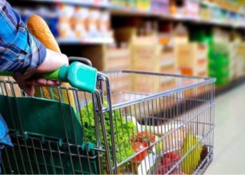 Çmimet e ushqimeve të importuara u ulën me 7%, por nuk u reflektuan