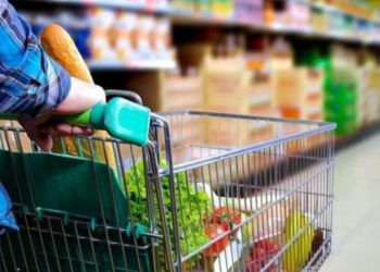 Çmimet e ushqimeve të importuara u ulën me 7%, por nuk u reflektuan