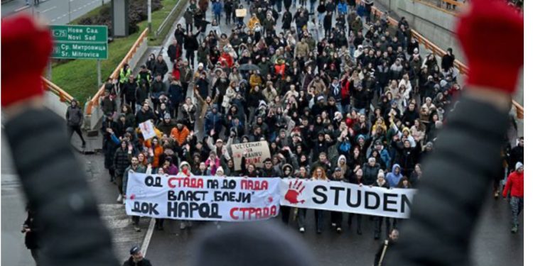 Studentët e Serbisë po i tregojnë botës si mund të rikthehet shpresa për demokraci