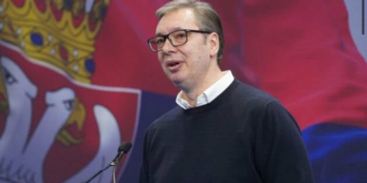 Vuçiç u bën thirrje qytetarëve serb: Votoni Listën Serbe që Kurtin mos t’iu dëbojë
