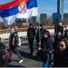 Protestuesit anti-qeveritarë serbë bllokojnë një urë kyçe në Beograd