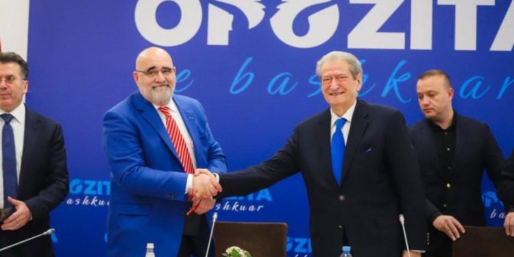 Do drejtojë fushatën elektorale të PD-së/ Christopher LaCivita: Rama kukull e Soros. Berisha do fitojë zgjedhjet