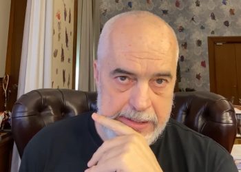 LIVE-Veliaj u arrestua/ Rama: Unë nuk iki, harrojeni se do jap dorëheqjen