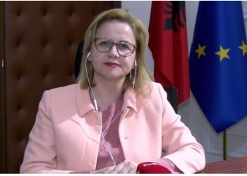 “Mos trego që telefonin ta ka dhënë Ajola”/ Zbardhet dëshmia e ish-drejtoreshës së BYL-A-s, si shantazhohej nga Klotilda Bushka