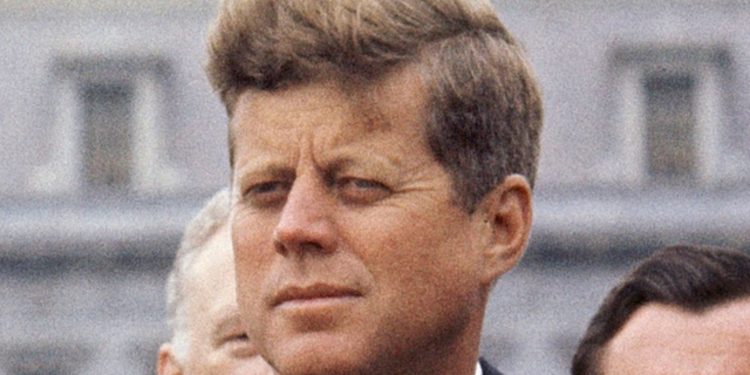 FBI zbulon 2400 dosje të reja që lidhen me vrasjen e presidentit Kennedy