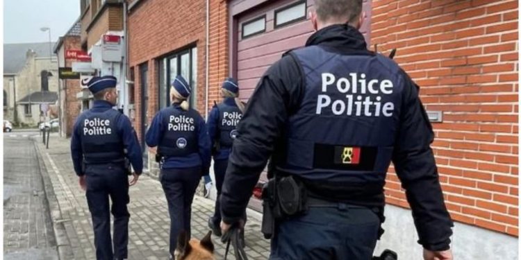 Shkatërrohet banda shqiptare e drogës në Belgjikë, në pranga 19 persona