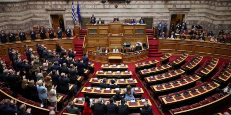 Emri/ Greqia zgjedh presidentin e ri