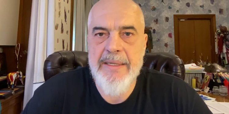 LIVE- Rama pas arrestimit të Veliajt: Çfarë janë të zgjedhurit nga populli mish për top?