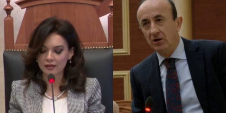 “Ju keni Gucci, Prada, ne vetëm fjalën kemi”, Spiropali i përgjigjet Sulës: Të kam parë nuk vishesh keq as ti!