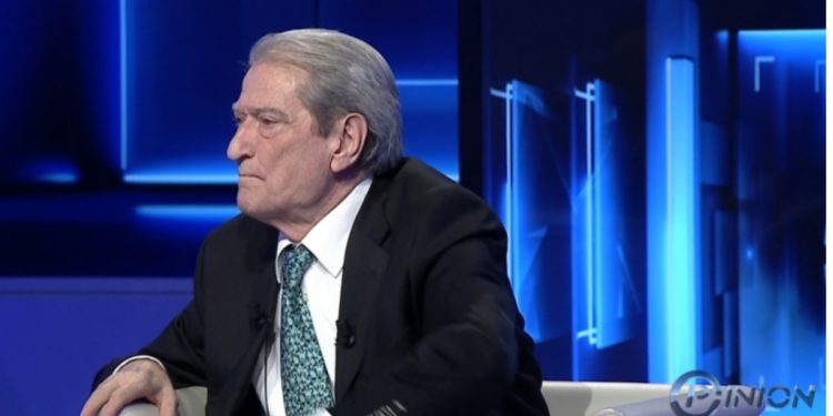 Berisha: Balla u urdhërua nga bandat të lironte personat që i vendosën tritolin Lulzim Kullës