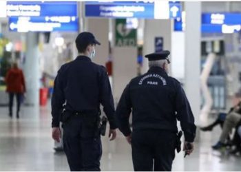 Vinte nga Spanja, shqiptarja kapet me 26 kg marijuanë në aeroportin e Athinës