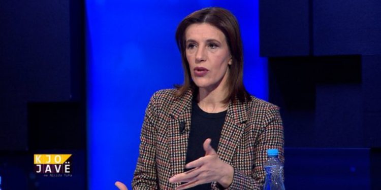 “Beqaj, Çyrbja, Bllako, Veliaj, në të njëjtin sektor, i ndan vetëm një mur”/ Gazetarja jep detaje: Ja pse kryebashkiaku i Tiranës u dërgua në Durrës