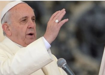 Të shqetësuar për gjendjen e tij shëndetësore, Papa Françesku mesazh besimtarëve: Kam nevojë për disa trajtime