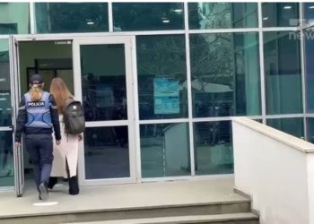 I sekuestruan celularin gjatë hetimeve për dosjen “Veliaj”, Ajola Xoxa seancë në GJKKO