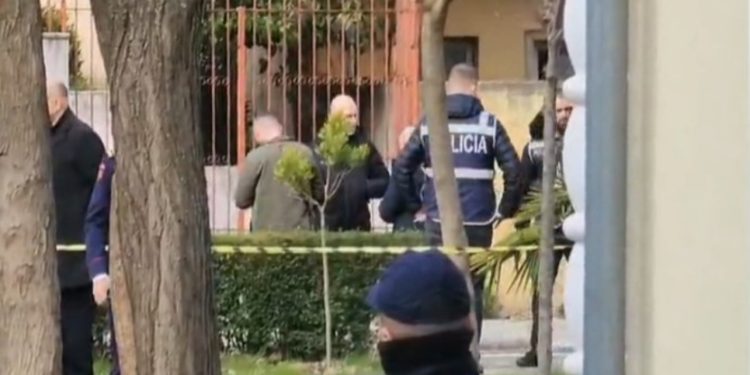 Informacioni i fundit nga Shkodra/ Vajza e plagosur, i dashuri vrau veten