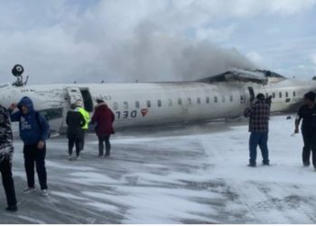Çfarë shkaktoi rrëzimin e avionit në Toronto? Dy skenarë të mundshëm