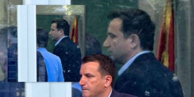 “Veliaj pas xhamit të qelqtë!” Dalin FOTOT e Kryebashkiakut të Tiranës në seancën në GJKKO